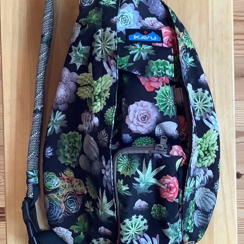 HTF Kavu Greenhouse Rope Sling Bag NWOT